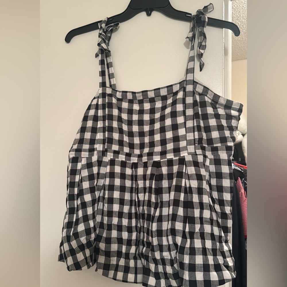 Old Navy Gingham Top!